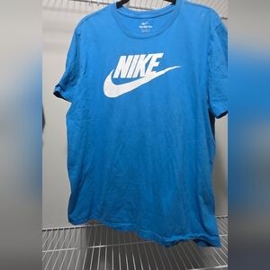 Nike Men's Sky Blue Short Sleeve Tee